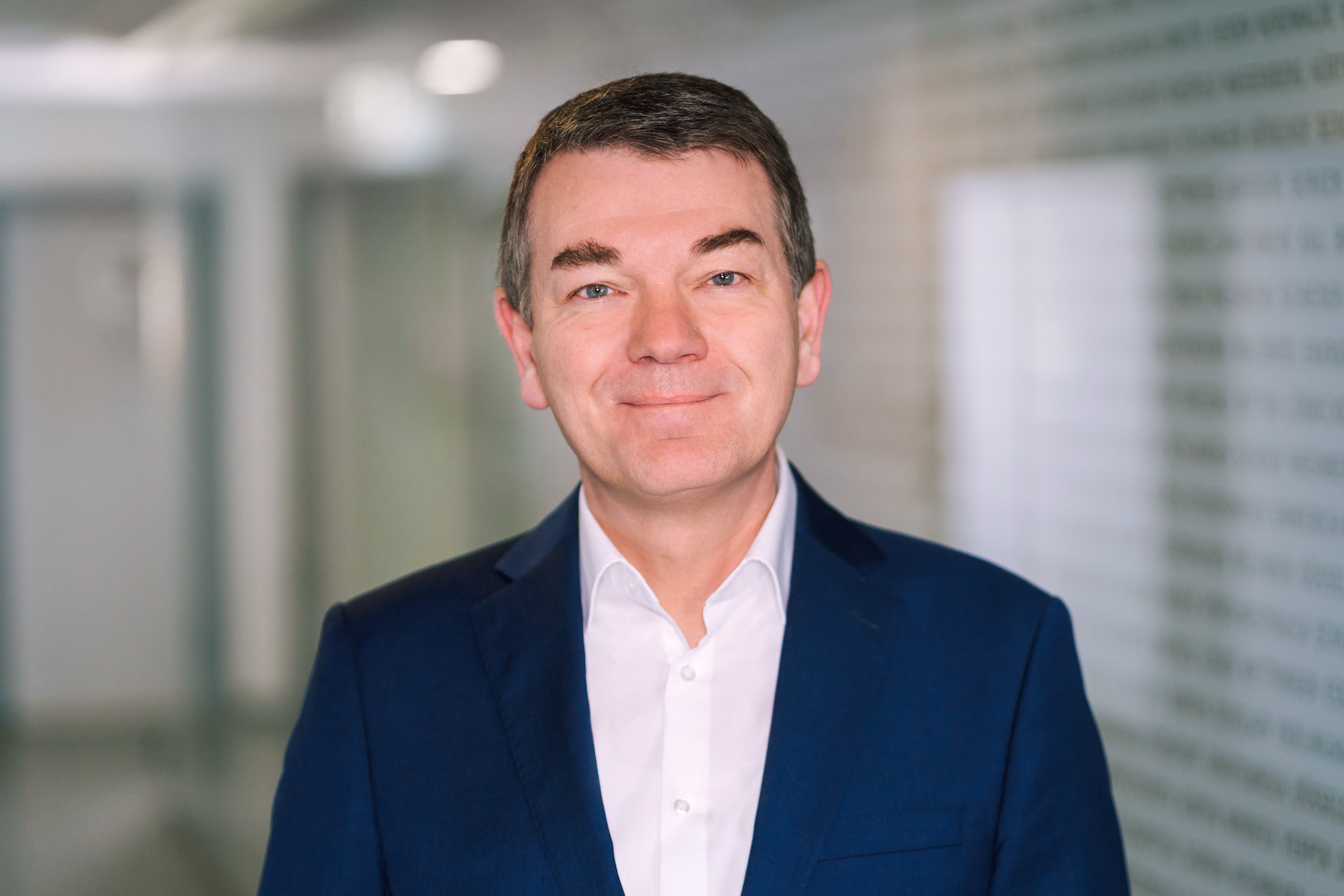 Jörg Schönenborn Das Portraitfoto zeigt Jörg Schönenborn.
