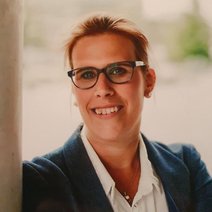 Porträtfoto von Stephanie Vrey