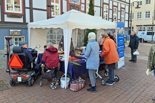 Der gut besuchte Infostand des VdK in der Innenstadt von Lüchow