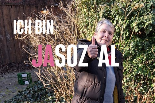 Eine VdKlerin mit Daumen hoch und dem Schriftzug "Ich bin jasozial!"