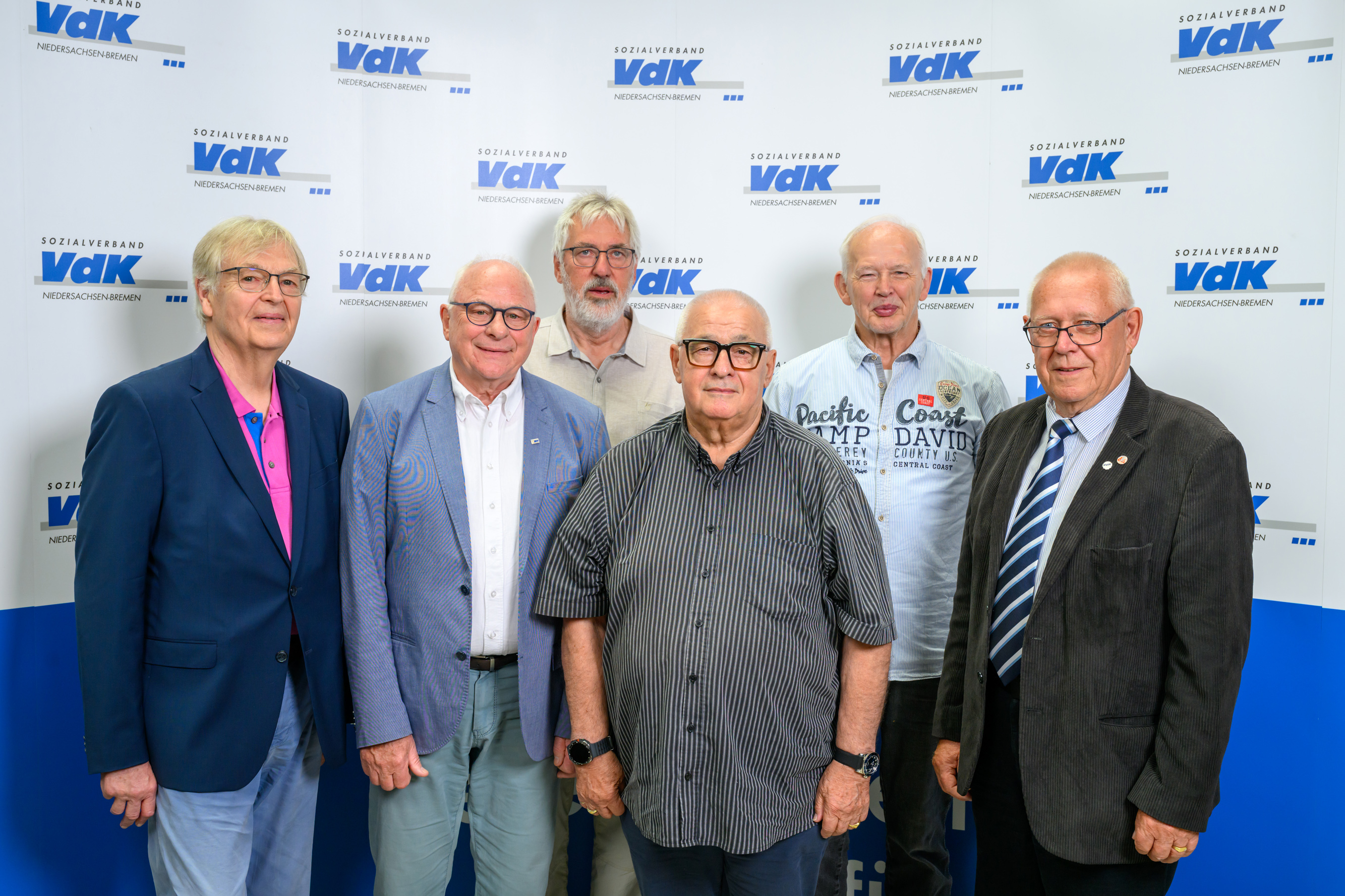 Gruppenfoto der sechs Herren