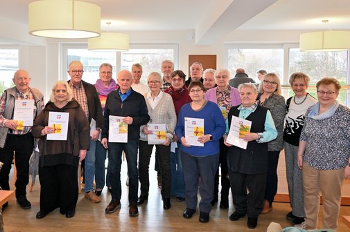 Gruppenfoto der geehrten Mitglieder