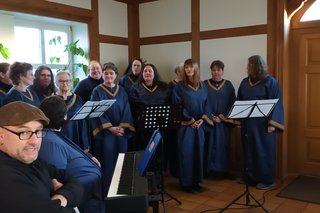 Der Gospelchor aus Hoya sorgte für Stimmung und gute Laune