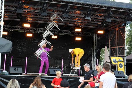 Bühnenprogramm