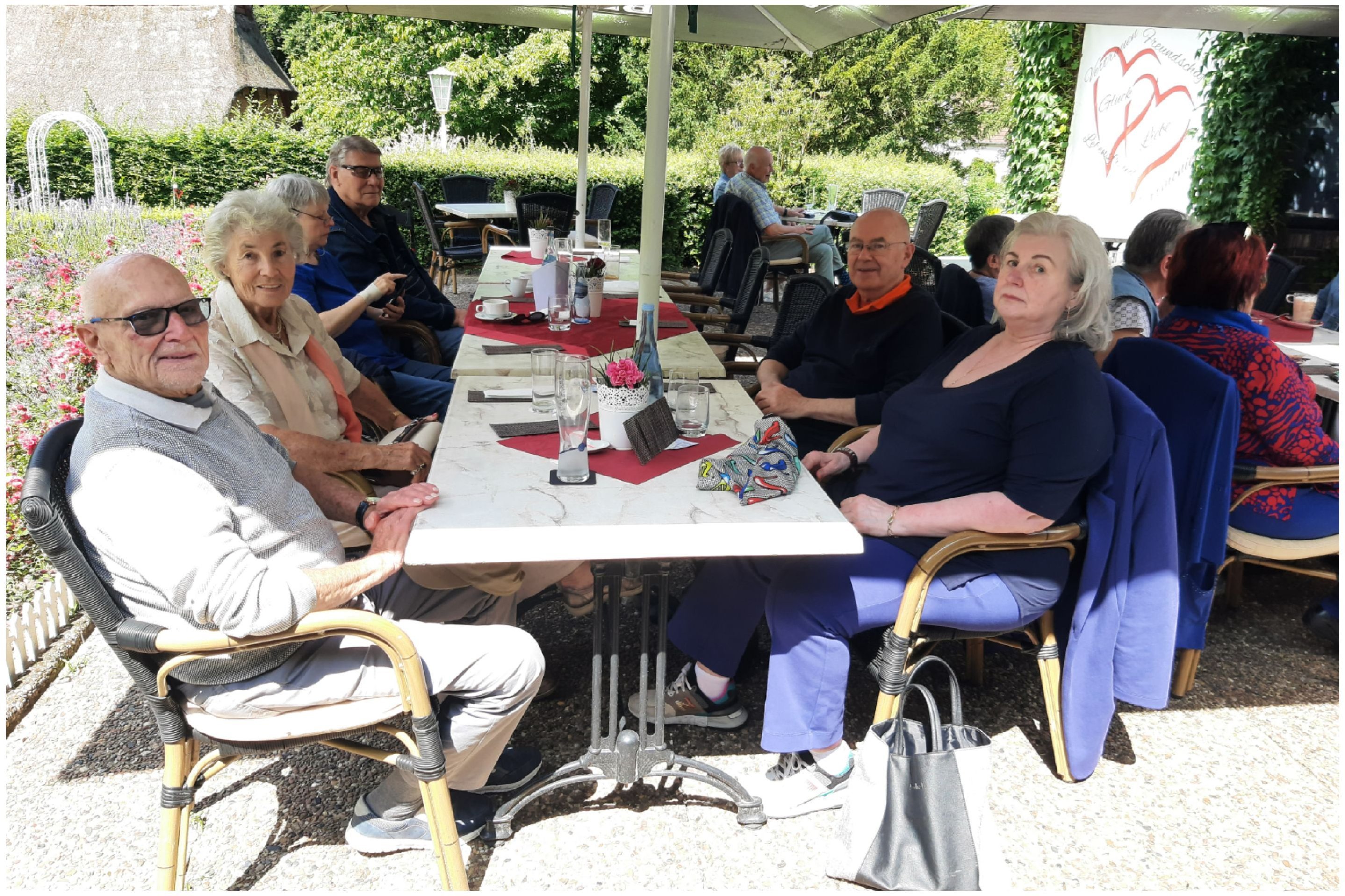 Die Ehrenamtlichen im Garten