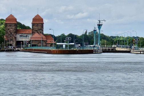 Die Schachtschleuse in Minden - einer der H&ouml;hepunkte