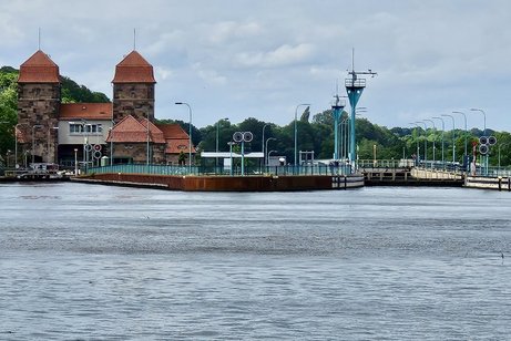 Die Schachtschleuse in Minden - einer der H&ouml;hepunkte