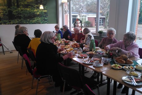 Reichliches Frühstück.