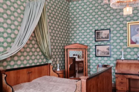 Rundgang durch das Schloss Corvey im „Grünen Salon“ (Schlafzimmer)