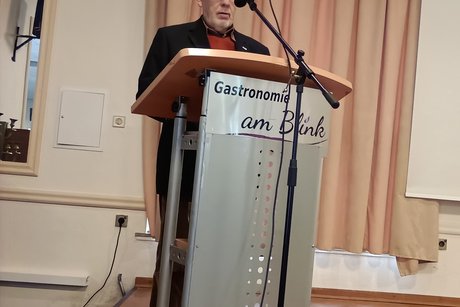 Der 1. Vorsitzende Rolf Münch Der 1. Vorsitzende Rolf Münch