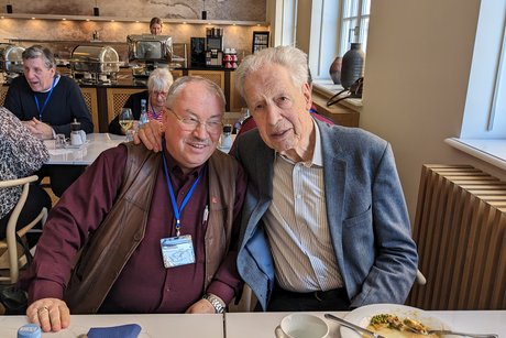 Sadik Sahin und Dr. Henning Scherf am Mittagstisch