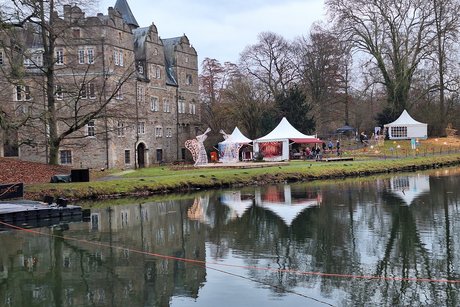 Weihnachtsmarkt im Schlosspark Bückeburg Weihnachtsmarkt im Schlosspark Bückeburg