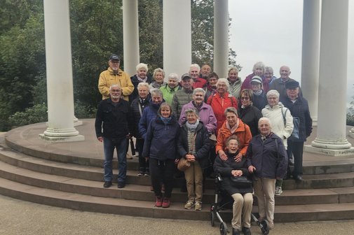 Gruppenfoto Foto der Reisegruppe am Niederwalddenkmal