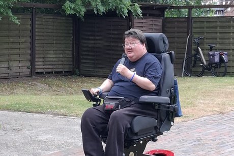 Andreas begrüßt die Gäste