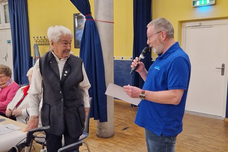 Irmtraud Lehmann Urkundenübergabe