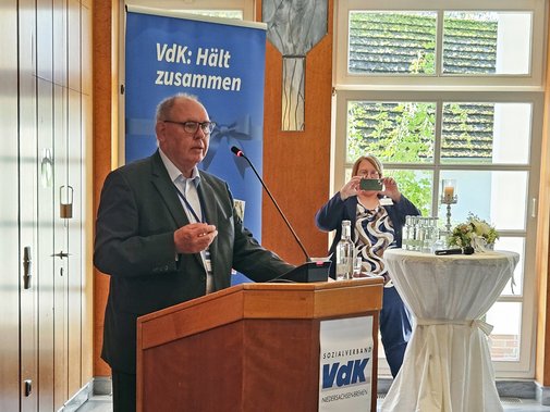 Bernd Horrmeyer am Rednerpult