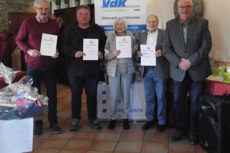 v.links F. Steffens, A. Schulte, U. und M. Hillenbrandt, Vorsitzender F.J. Zumbeel