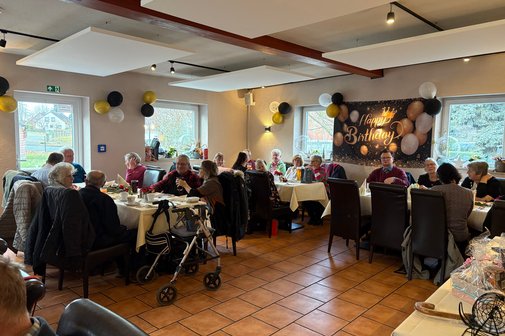 Blick in den Raum, in dem die Weihnachtsfeier stattfand