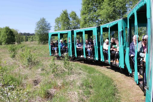 Foto der Mitglieder in der Moorbahn