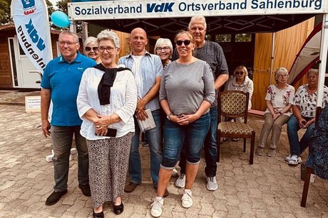 Mitglieder Kreisvorstand mit Ben Bethge (Parit&auml;tische Cuxhaven)