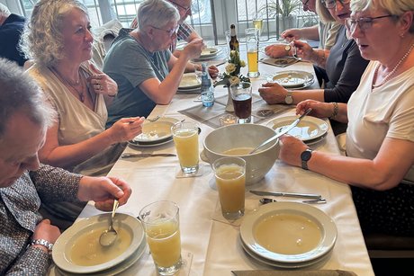 Spargelessen Gemeinsames Mittagessen