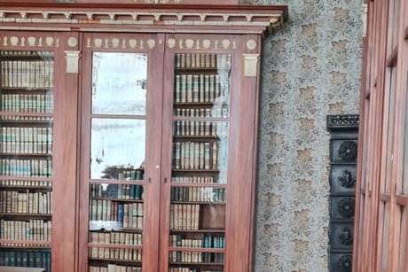 Bücherschrank im Schloss Corvey