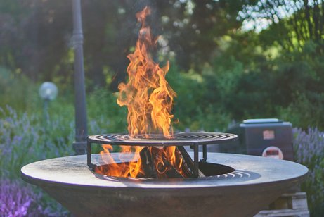 Der Grill erwacht zum Leben