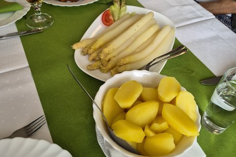 Spargel satt