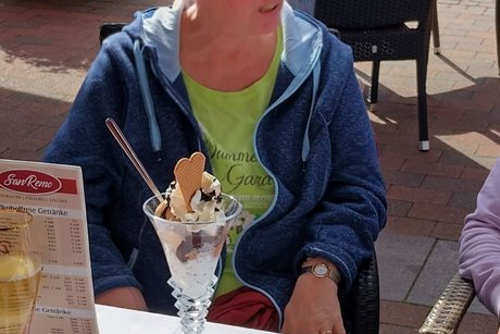Eis essen im San Remo
