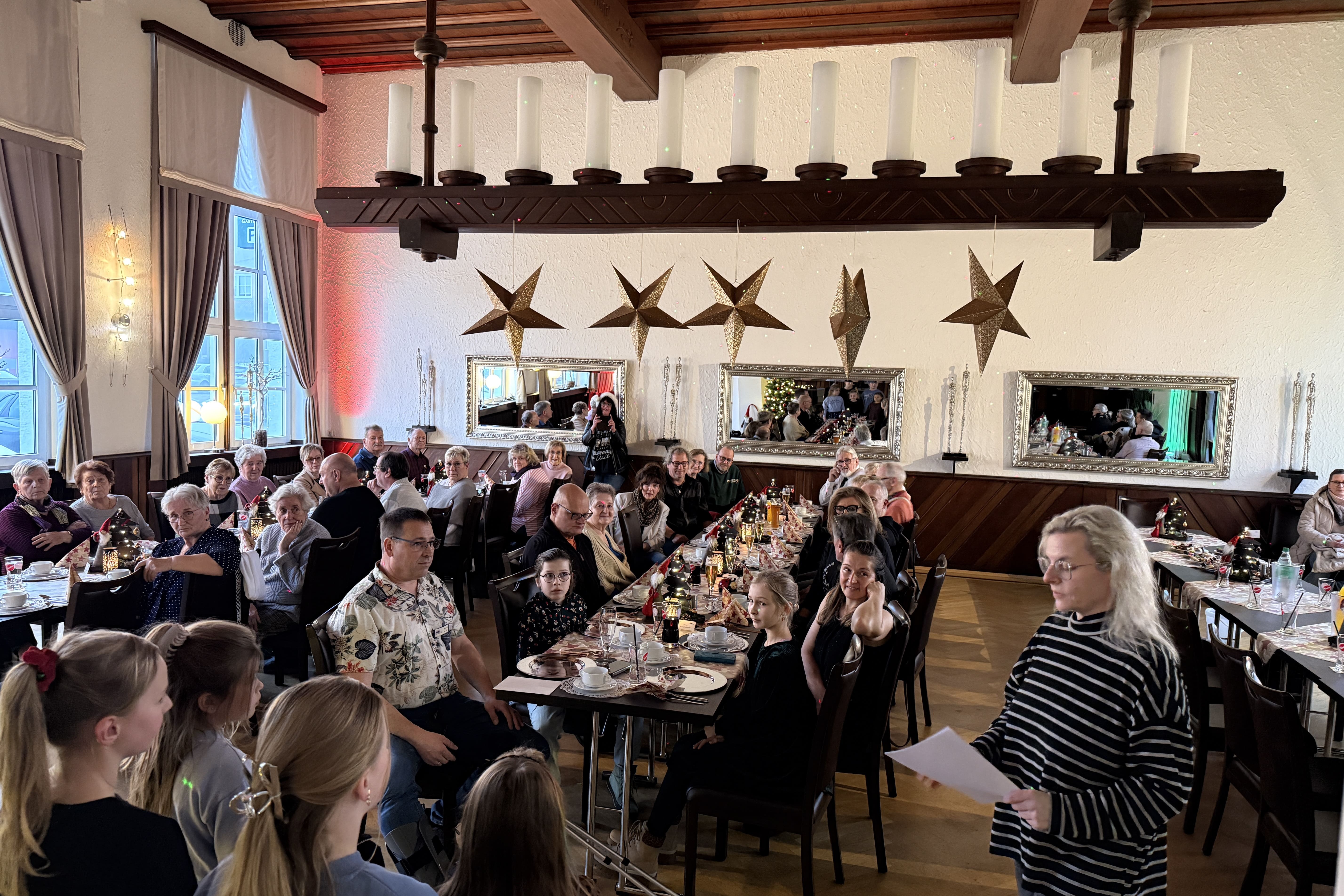 Gem&uuml;tliche Runde kur vor Weihnachten