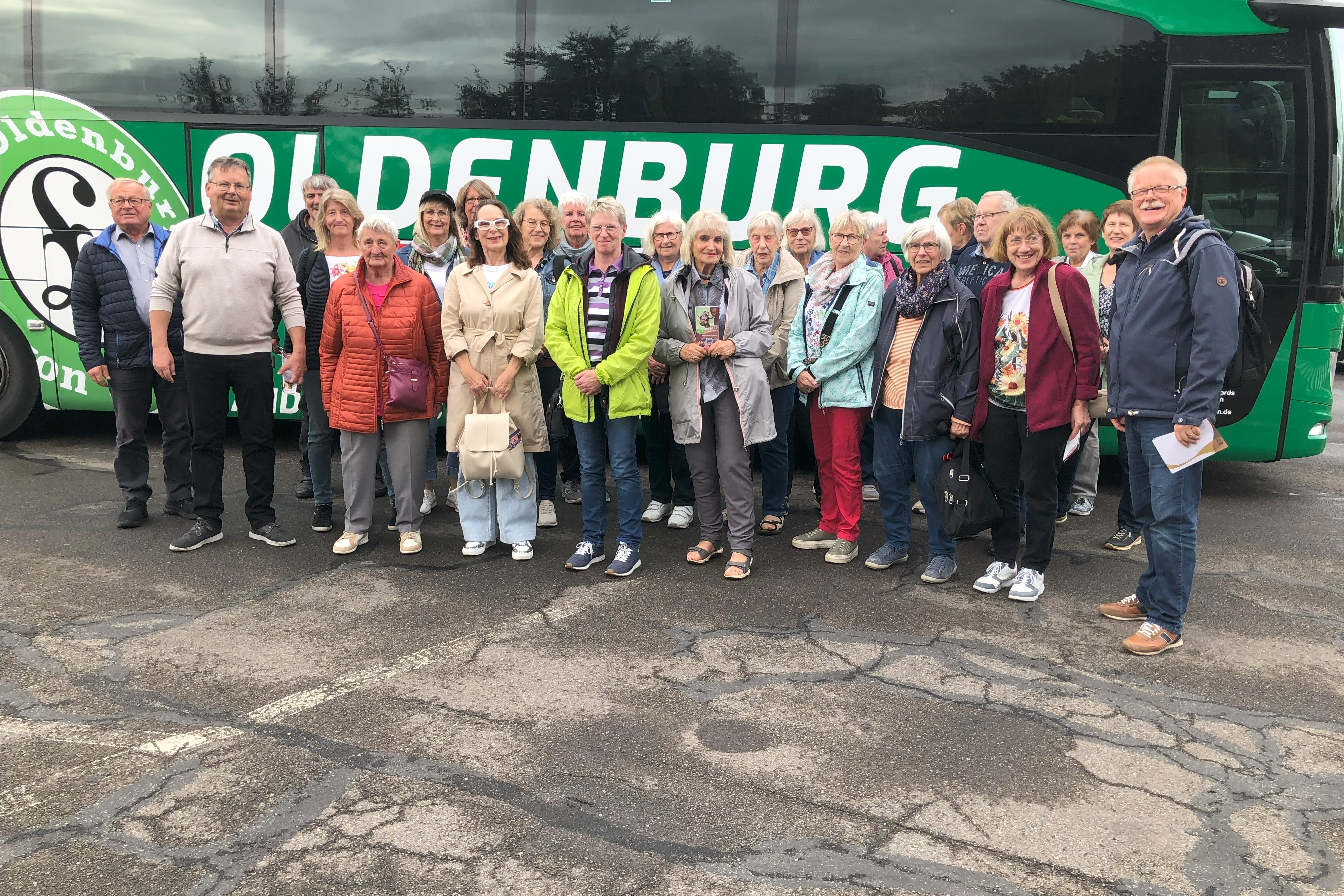 Teilnehmer VdK OV Hude und OV Bookholzberg Foto mit dem teilnehmenden Mitgliedern der VdK Safari