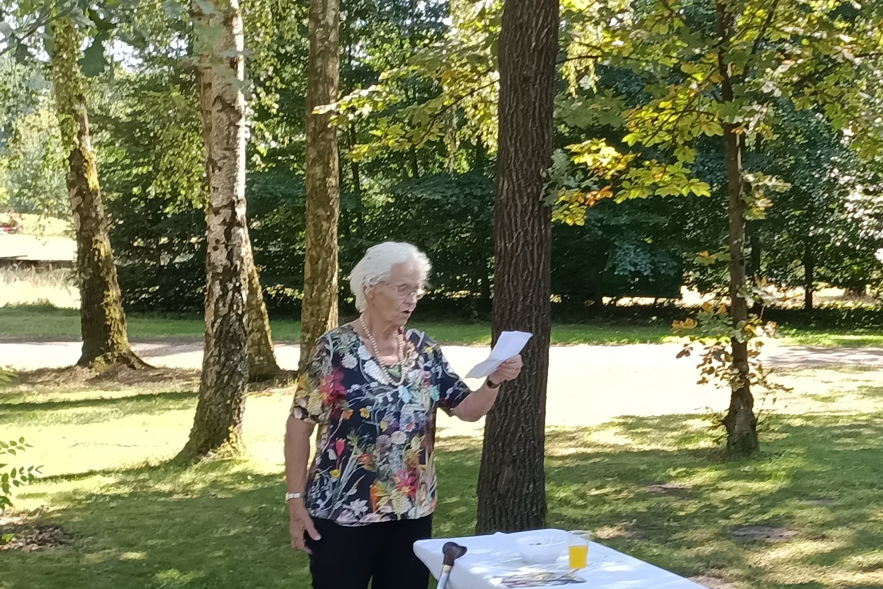 Musikalischer Beitrag Christa Schampatis mit ihrem musikalischen Beitrag zum Beginn der Veranstaltung.