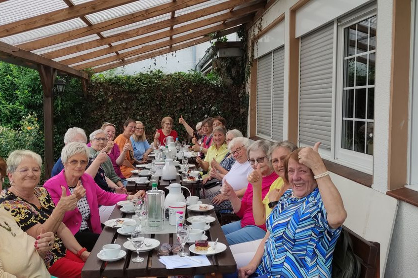 Daumen hoch für das Treffen der Frauen aus dem Kreisverband Osnabrück GL