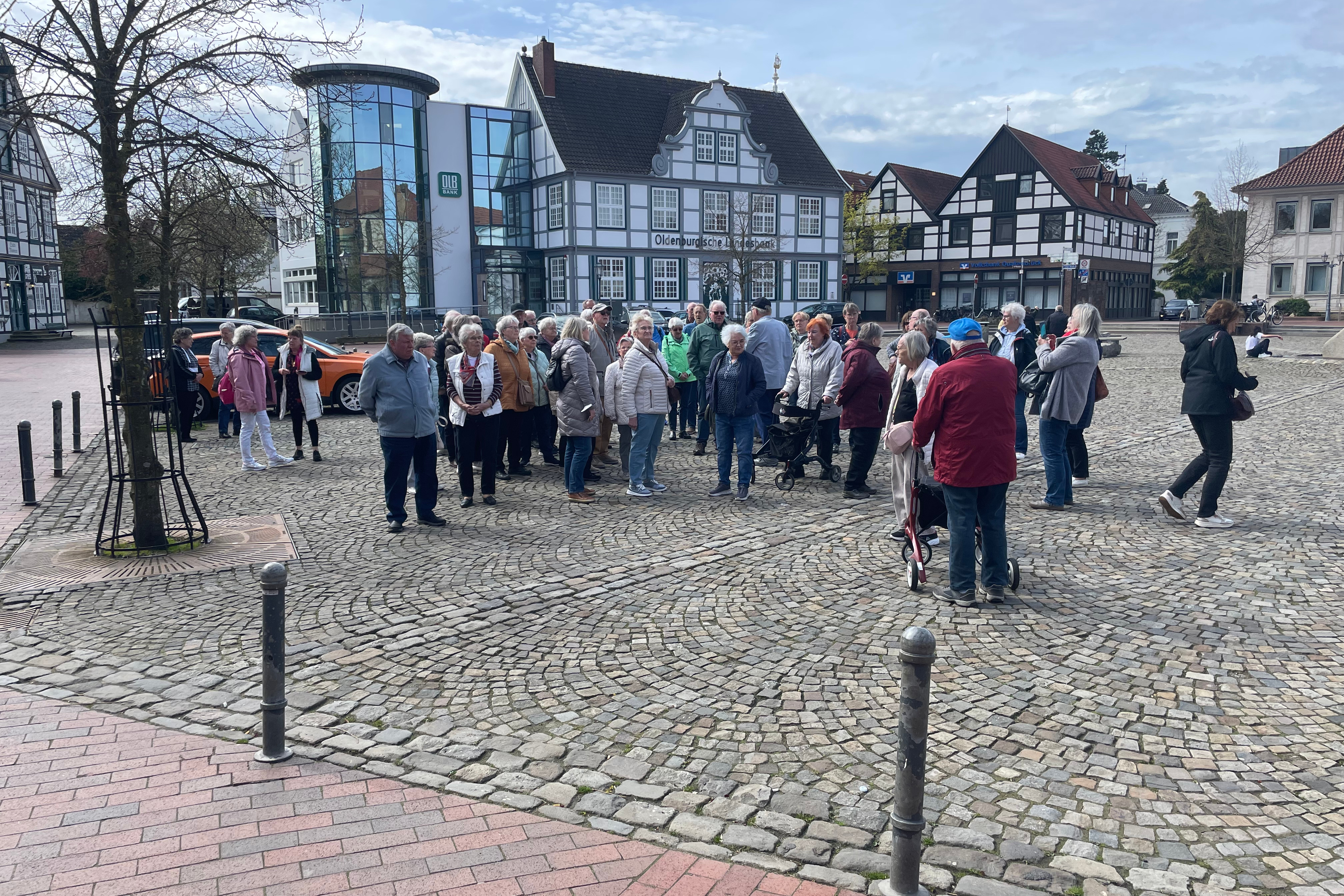 Gruppe auf dem Marktplatz