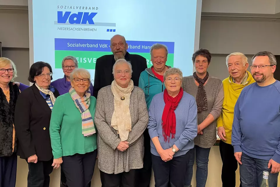 Gruppenbild des neu gewählten Vorstands des Kreisverbands Hannover.