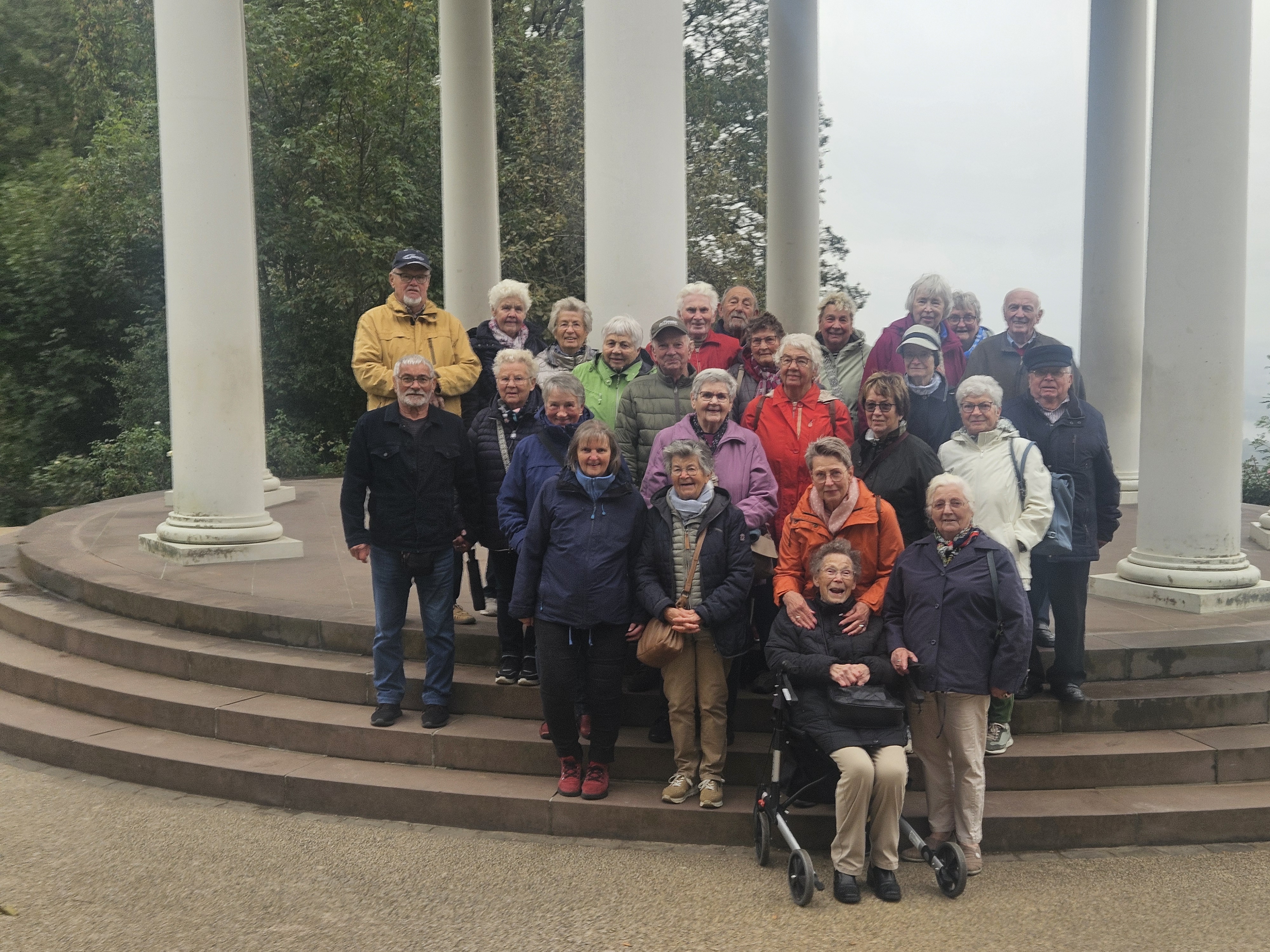 Gruppenfoto Foto der Reisegruppe am Niederwalddenkmal